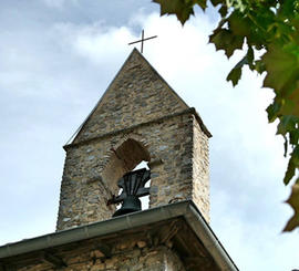 L'ÉGLISE PAROISSIALE, LIEU DE TOUTES LES CÉLÉBRATIONS L'ÉGLISE PAROISSIALE, LIEU DE TOUTES LES CÉLÉBRATIONS
