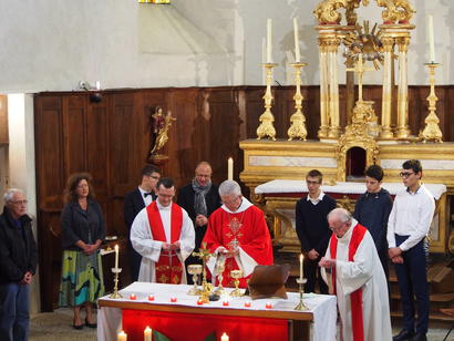 Messe de Confirmation célébrée par Mgr Guy de Kerimel