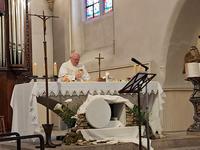 Le Père David célèbre la messe à st Marcellin Le Père David célèbre la messe à st Marcellin